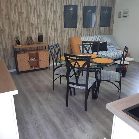 Gite La Parent'Aise Fressenneville Esterno foto
